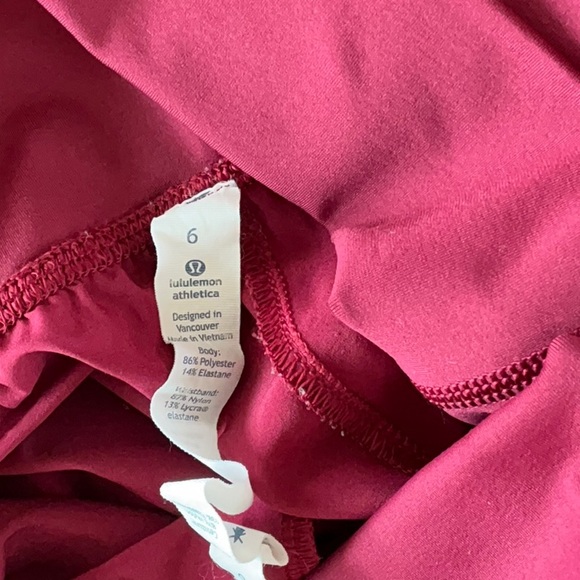 Lululemon pants joggers size 6. Burgundy. - Picture 4 of 5